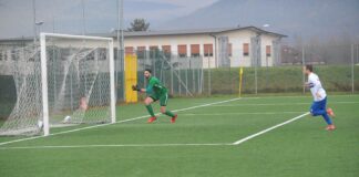 Broglio gol, Fiori Barp capolista solitario