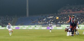 Disastro Cagliari: perde 4-0 in casa, Mazzarri in bilico