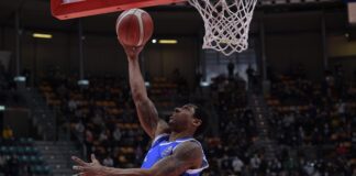 La Dinamo si riscatta al PalaDozza: battuta la Fortitudo 103-84