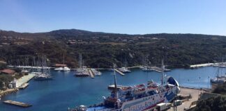 Forte vento sull’isola: difficoltà nei trasporti marittimi