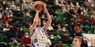 Robinson e Burnell incantano e la Dinamo travolge Brindisi