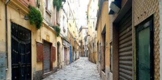 Negozi travolti dalla crisi: in un anno ne sono stati chiusi 1.325 in Sardegna