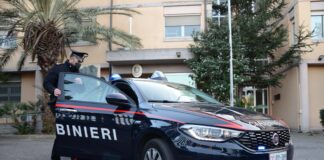 Burcei, il banco frigo venduto online era un catorcio: 65enne denunciata