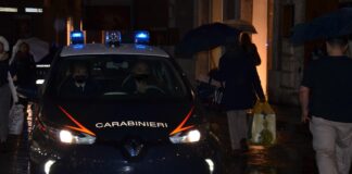 A 82 anni picchia la moglie e la figlia, arrestato a Sestu
