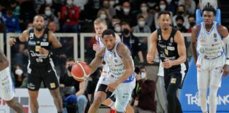 La Dinamo a Trieste per allungare il passo