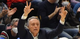 La Dinamo a caccia di riscatto a Reggio Emilia