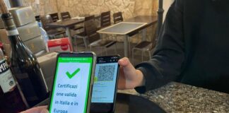 Green pass: menu esiti tamponi fantasma, arresto farmacista