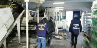 Vino fatto con lo zucchero, sequestrata cantina a Monreale