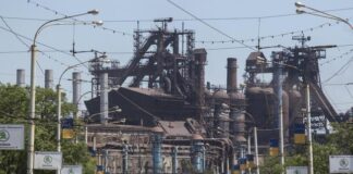 Mosca a difensori Mariupol, salvi se vi arrendete entro le 6
