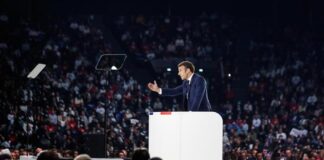 Macron in campo chiama alla ‘mobilitazione generale’
