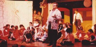 Franco Enna, addio al maestro delle storie che insegnava con il teatro