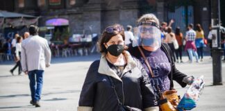 Mascherina, il popolo dei fedelissimi