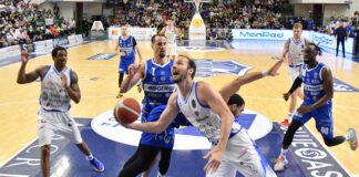 Playoff, la Dinamo asfalta la Leonessa Brescia: 98-68