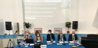 Il ministro Franceschini in Sardegna: «La cultura traina il turismo a livelli pre covid»
