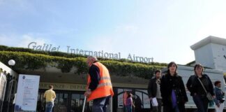 Turiste ‘bucano’ sicurezza dell’aeroporto, allarme a Pisa
