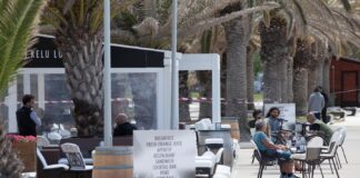 Tassa vacanze e bar, dietro front ad Alghero