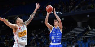 Basket, Filip Kruslin firma per un altro anno